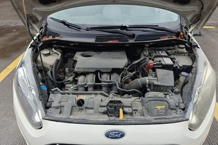 Used Ford Fiesta 2013 Hatchback 1.5L Automatic Fashion Edition Engine Bay
