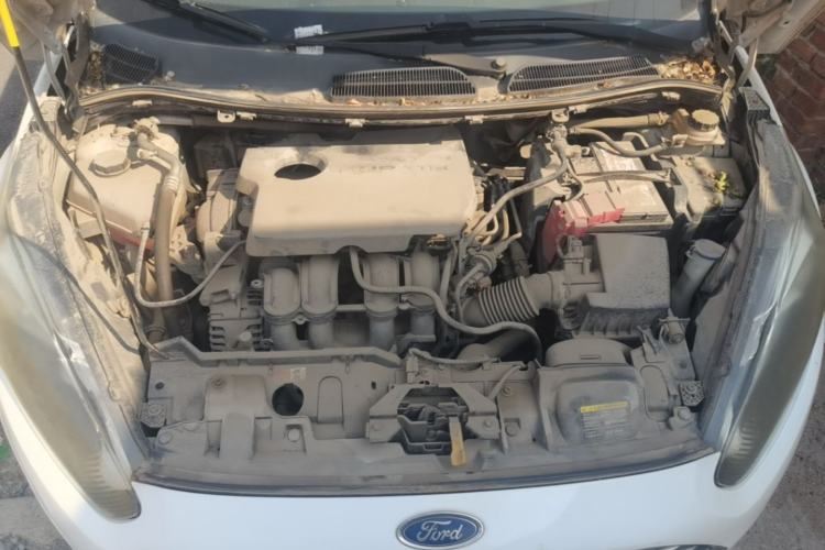 Used Ford Fiesta 2013 Sedan 1.5L Manual Fashion Edition Engine Bay