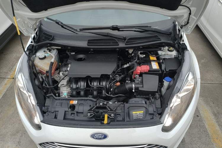 Used Ford Fiesta 2013 Hatchback 1.5L Automatic Fashion Edition Engine Bay