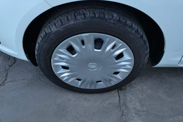 Used Ford Fiesta 2013 Hatchback 1.5L Manual Fashion Edition Exterior 2