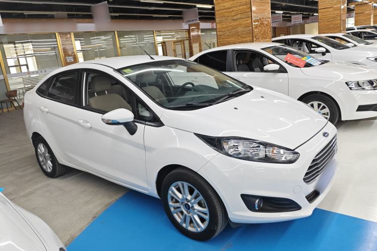 Used Ford Fiesta 2013 Sedan 1.5L Automatic Fashion Edition Exterior 2