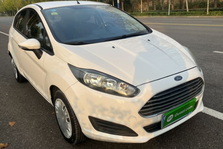 Used Ford Fiesta 2013 Hatchback 1.5L Manual Fashion Edition Exterior 2