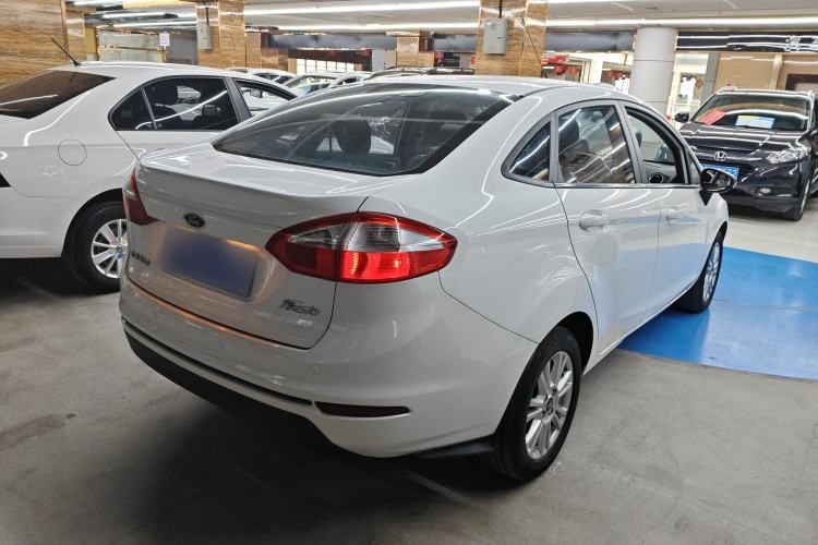 Used Ford Fiesta 2013 Sedan 1.5L Automatic Fashion Edition Exterior 3