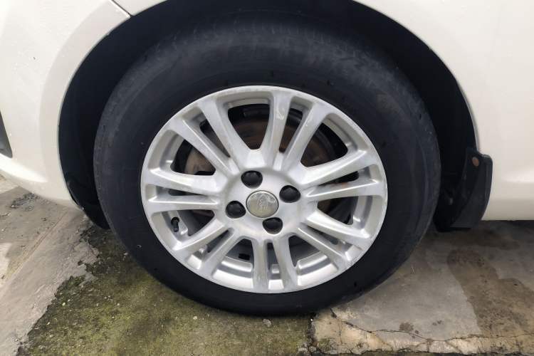 Used Ford Fiesta 2013 Sedan 1.5L Manual Fashion Edition Exterior 3
