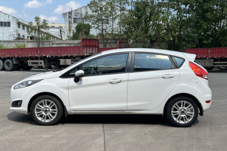 Used Ford Fiesta 2013 Hatchback 1.5L Automatic Fashion Edition Exterior 3