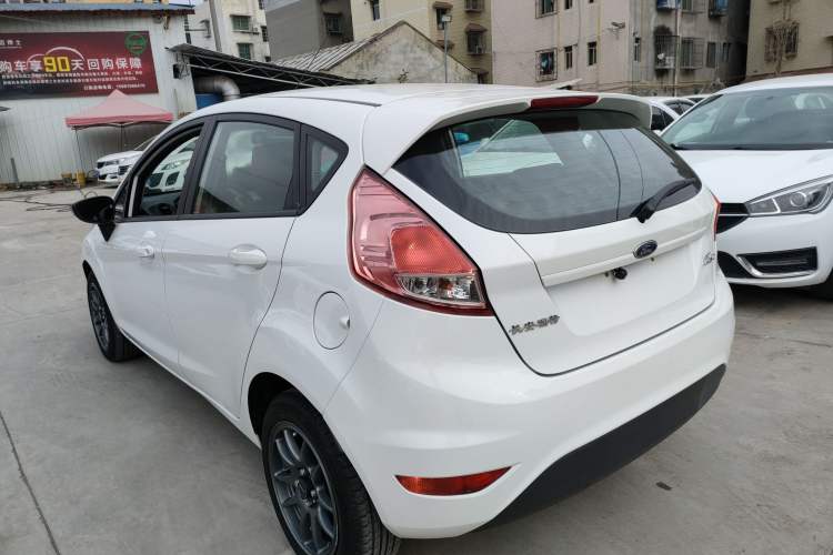 Used Ford Fiesta 2013 Hatchback 1.5L Manual Fashion Edition Exterior 3