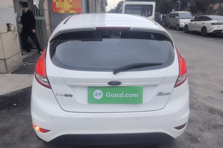 Used Ford Fiesta 2013 Hatchback 1.5L Automatic Fashion Edition Exterior 4