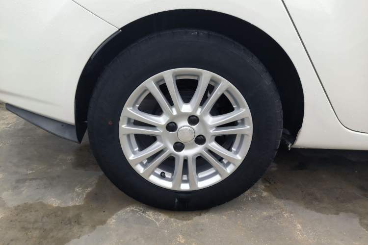 Used Ford Fiesta 2013 Sedan 1.5L Manual Fashion Edition Exterior 4