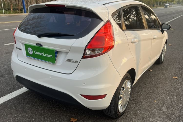 Used Ford Fiesta 2013 Hatchback 1.5L Manual Fashion Edition Exterior 4