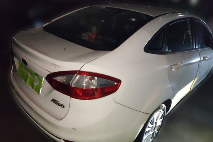 Used Ford Fiesta 2013 Sedan 1.5L Automatic Fashion Edition Exterior 5