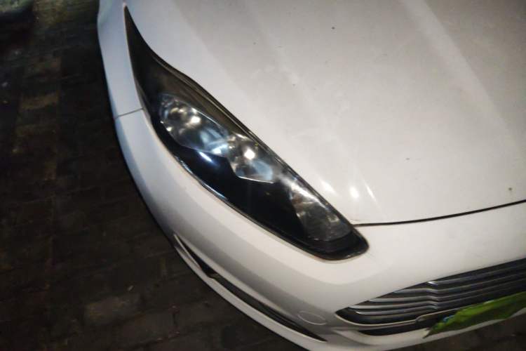 Used Ford Fiesta 2013 Sedan 1.5L Automatic Fashion Edition Exterior 6
