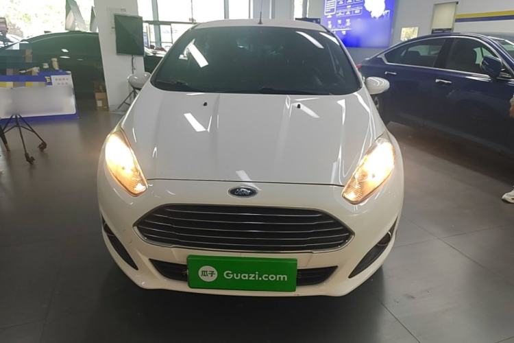 Used Ford Fiesta 2013 Hatchback 1.5L Automatic Fashion Edition Front