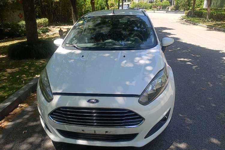 Used Ford Fiesta 2013 Sedan 1.5L Manual Fashion Edition Front