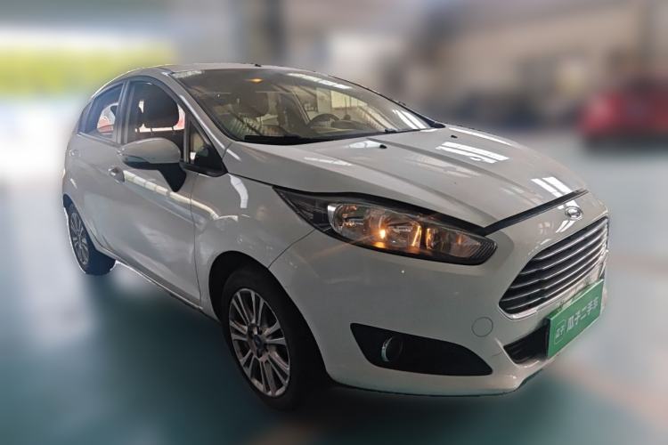 Used Ford Fiesta 2013 Hatchback 1.5L Automatic Fashion Edition Front Right 45 Deg