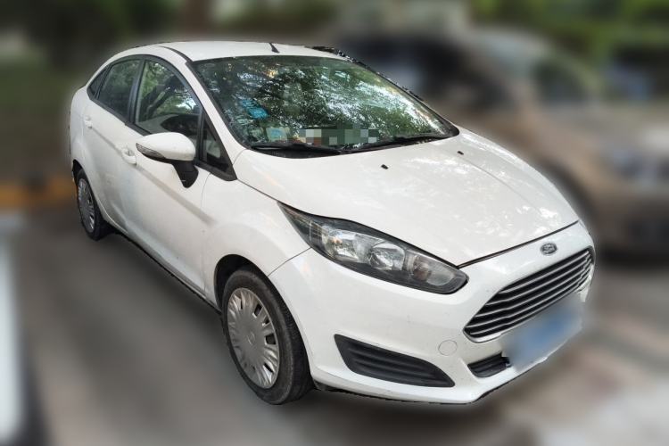 Used Ford Fiesta 2013 Sedan 1.5L Manual Fashion Edition Front Right 45 Deg