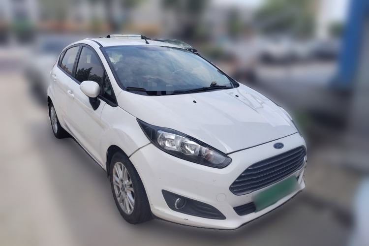 Used Ford Fiesta 2013 Hatchback 1.5L Automatic Fashion Edition Front Right 45 Deg