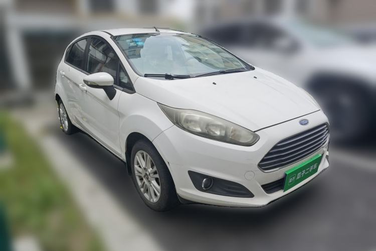 Used Ford Fiesta 2013 Hatchback 1.5L Automatic Fashion Edition Front Right 45 Deg