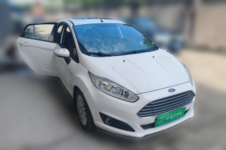 Used Ford Fiesta 2013 Hatchback 1.5L Automatic Sport Model Front Right 45 Deg