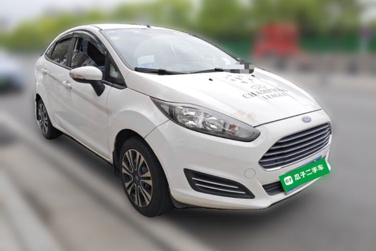 Used Ford Fiesta 2013 Sedan 1.5L Manual Fashion Edition Front Right 45 Deg
