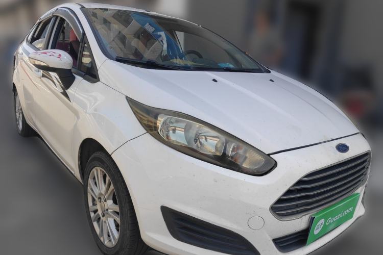 Used Ford Fiesta 2013 Sedan 1.5L Manual Fashion Edition Front Right 45 Deg