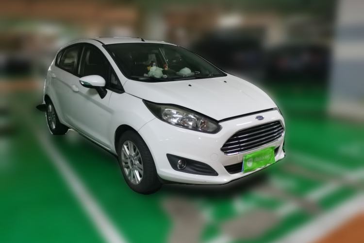 Used Ford Fiesta 2013 Hatchback 1.5L Automatic Fashion Edition Front Right 45 Deg