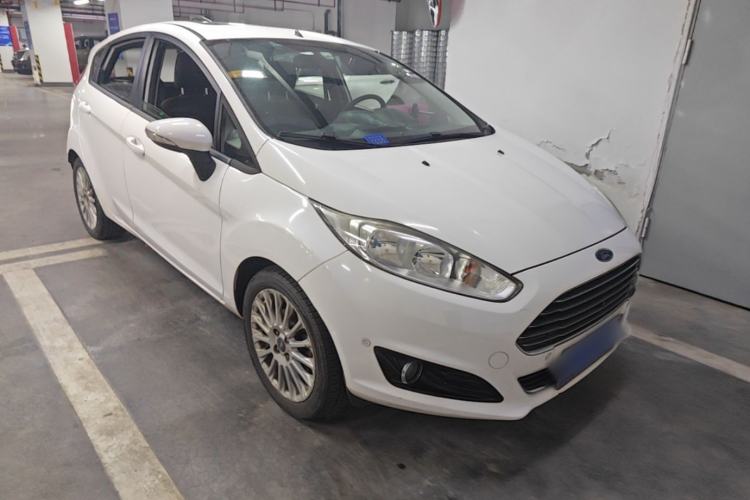 Used Ford Fiesta 2013 Hatchback 1.5L Automatic Sport Model Front Right 45 Deg