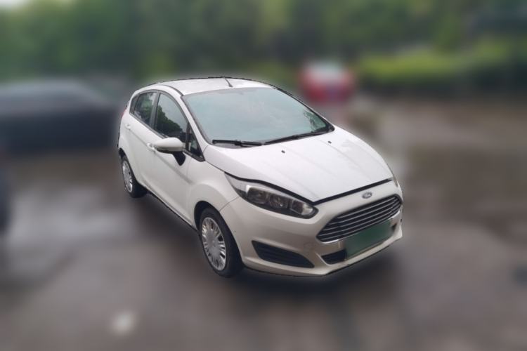 Used Ford Fiesta 2013 Hatchback 1.5L Manual Fashion Edition Front Right 45 Deg