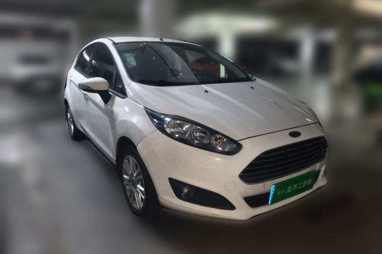 Used Ford Fiesta 2013 Hatchback 1.5L Automatic Fashion Edition Front Right 45 Deg