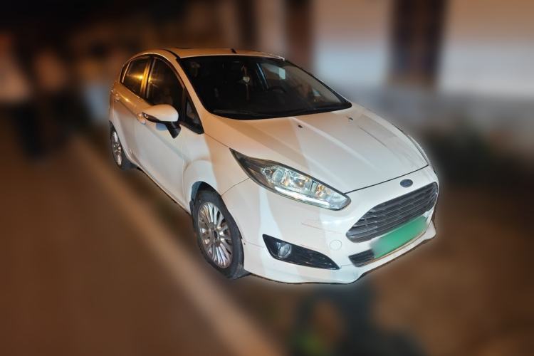 Used Ford Fiesta 2013 Hatchback 1.5L Automatic Dynamic Model Front Right 45 Deg