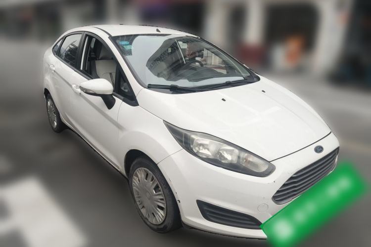 Used Ford Fiesta 2013 Sedan 1.5L Manual Fashion Edition Front Right 45 Deg