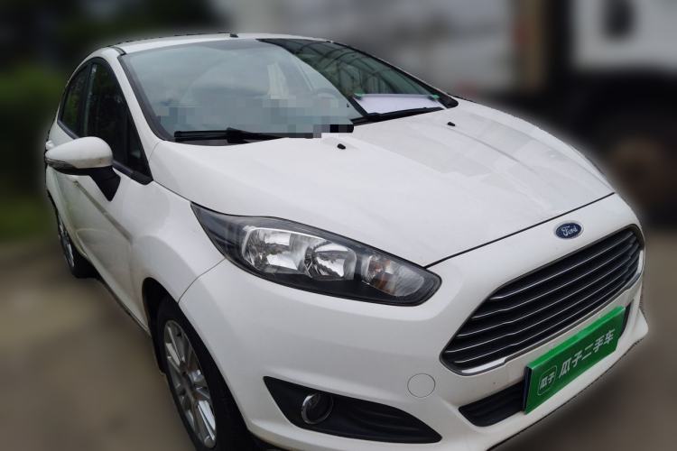 Used Ford Fiesta 2013 Hatchback 1.5L Automatic Fashion Edition Front Right 45 Deg