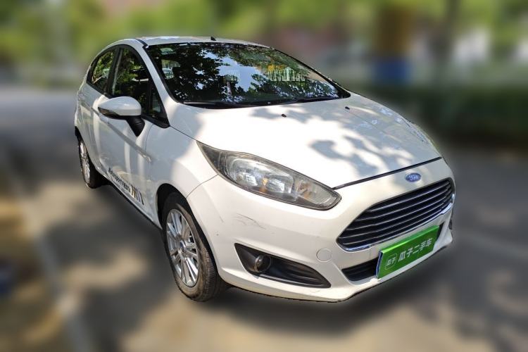 Used Ford Fiesta 2013 Hatchback 1.5L Automatic Fashion Edition Front Right 45 Deg