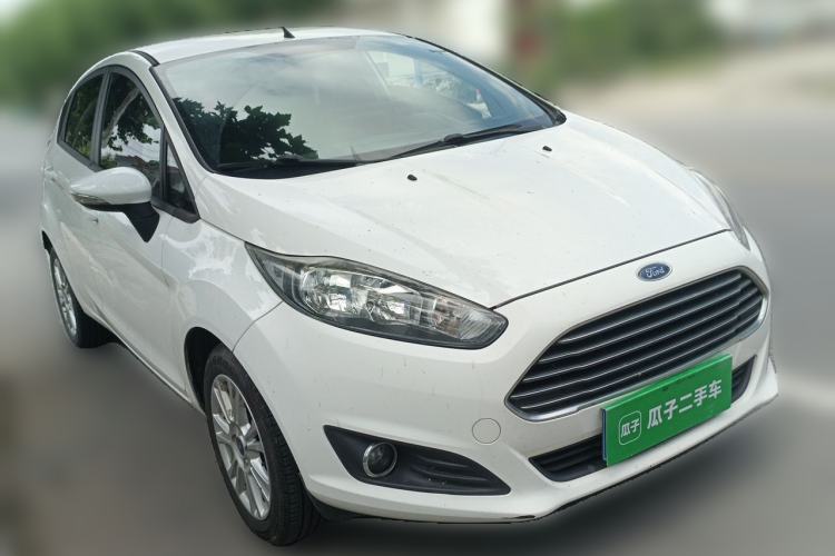 Used Ford Fiesta 2013 Hatchback 1.5L Automatic Fashion Edition Front Right 45 Deg
