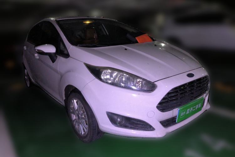 Used Ford Fiesta 2013 Hatchback 1.5L Automatic Fashion Edition Front Right 45 Deg