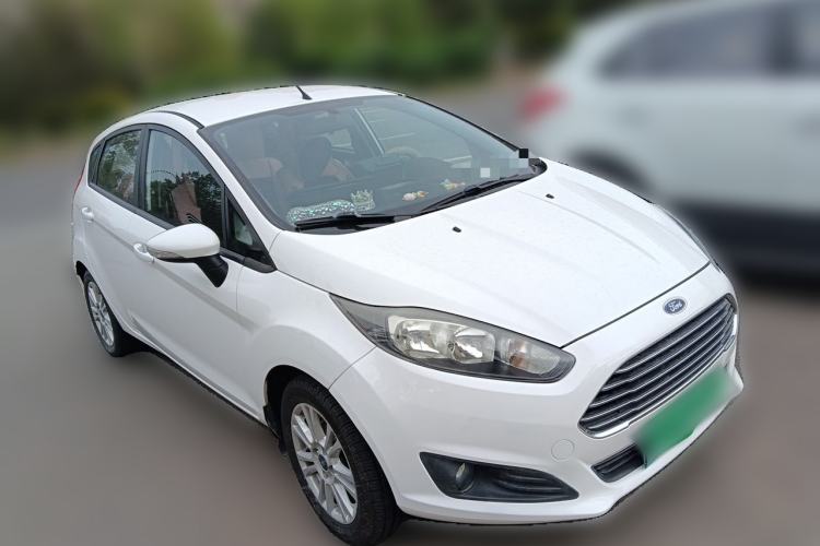 Used Ford Fiesta 2013 Hatchback 1.5L Automatic Fashion Edition Front Right 45 Deg