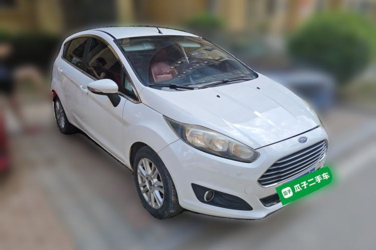 Used Ford Fiesta 2013 Hatchback 1.5L Automatic Fashion Edition Front Right 45 Deg