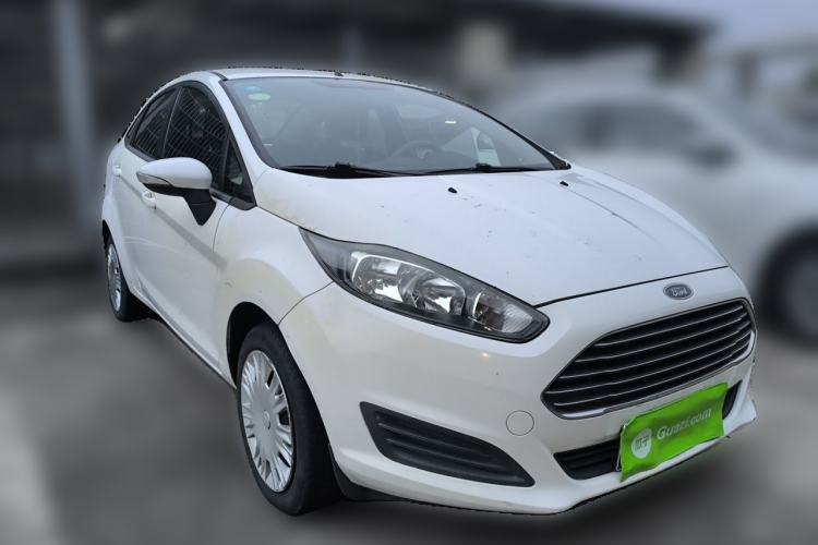 Used Ford Fiesta 2013 Sedan 1.5L Manual Fashion Edition Front Right 45 Deg