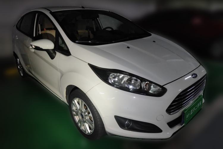 Used Ford Fiesta 2013 Sedan 1.5L Automatic Fashion Edition Front Right 45 Deg