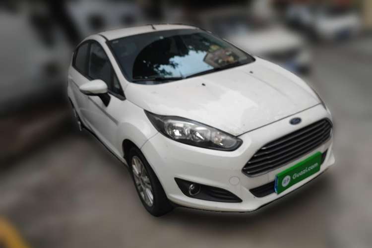 Used Ford Fiesta 2013 Hatchback 1.5L Automatic Fashion Edition Front Right 45 Deg