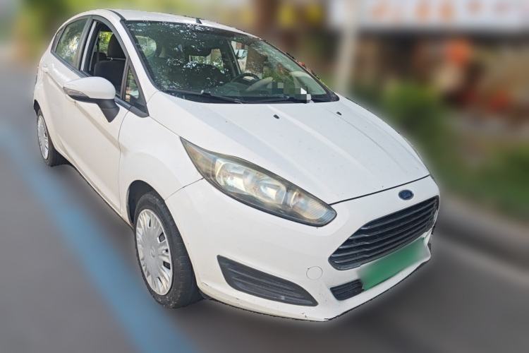 Used Ford Fiesta 2013 Hatchback 1.5L Manual Fashion Edition Front Right 45 Deg