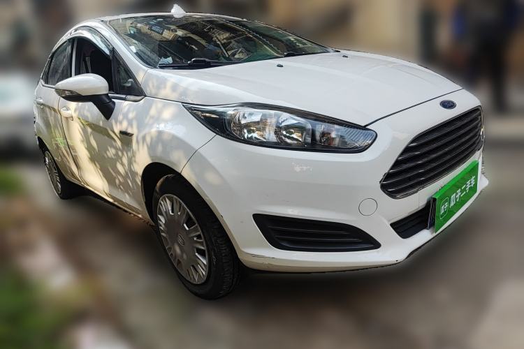 Used Ford Fiesta 2013 Sedan 1.5L Manual Fashion Edition Front Right 45 Deg