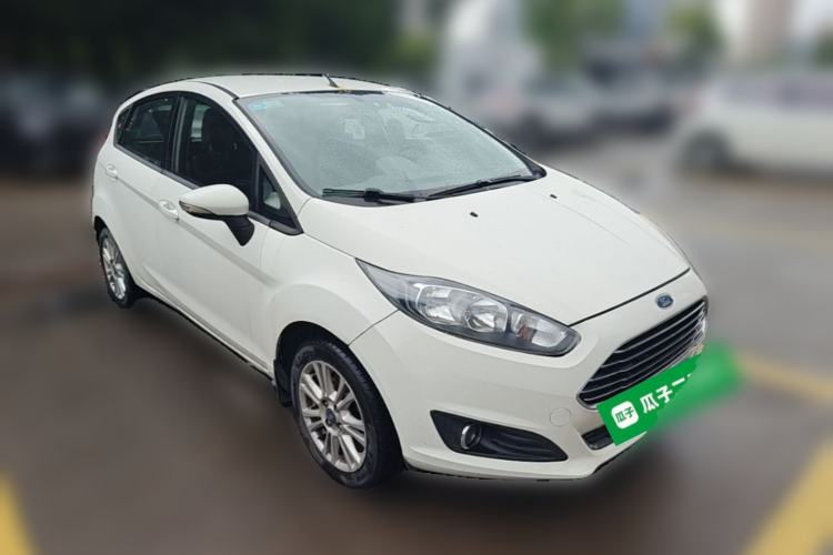 Used Ford Fiesta 2013 Hatchback 1.5L Automatic Fashion Edition Front Right 45 Deg