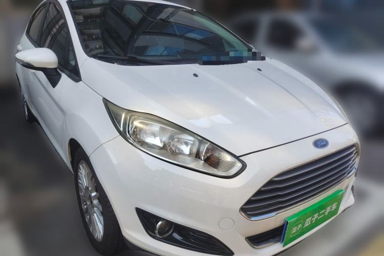 Used Ford Fiesta 2013 Hatchback 1.5L Automatic Sport Model Front Right 45 Deg