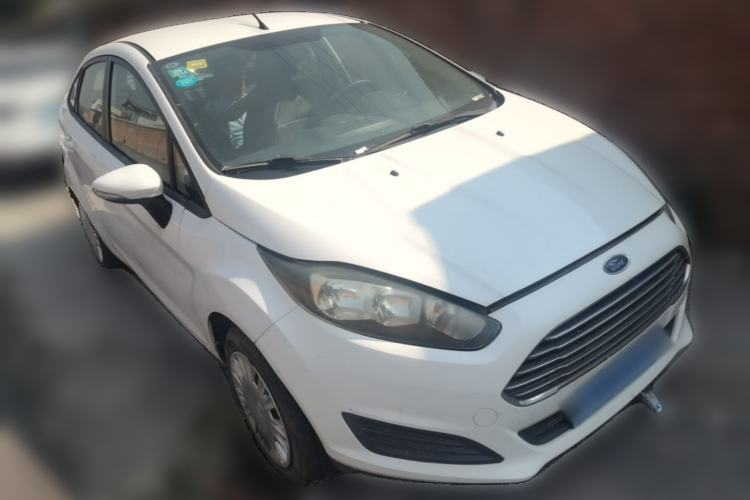 Used Ford Fiesta 2013 Sedan 1.5L Manual Fashion Edition Front Right 45 Deg