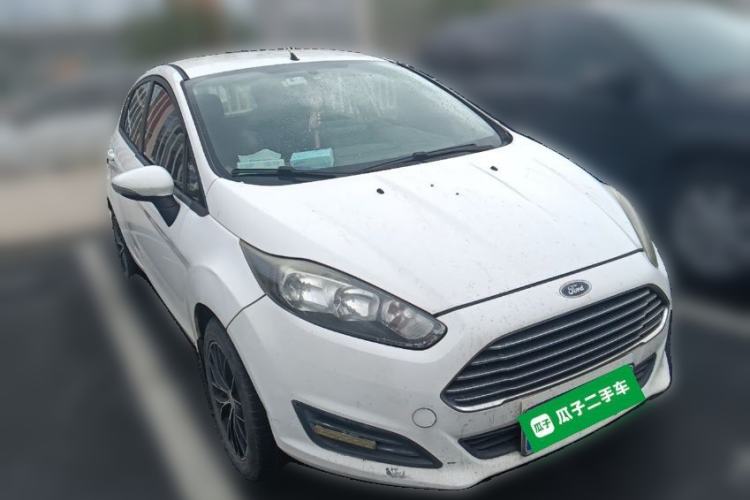 Used Ford Fiesta 2013 Hatchback 1.5L Manual Fashion Edition Front Right 45 Deg