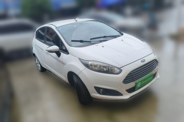 Used Ford Fiesta 2013 Hatchback 1.5L Manual Fashion Edition Front Right 45 Deg