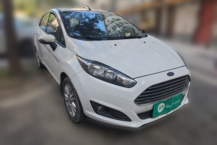 Used Ford Fiesta 2013 Hatchback 1.5L Automatic Fashion Edition Front Right 45 Deg