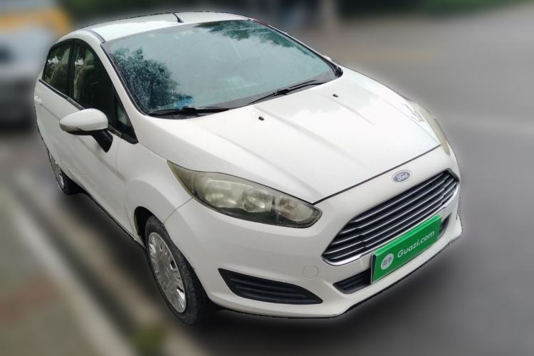 Used Ford Fiesta 2013 Sedan 1.5L Manual Fashion Edition Front Right 45 Deg