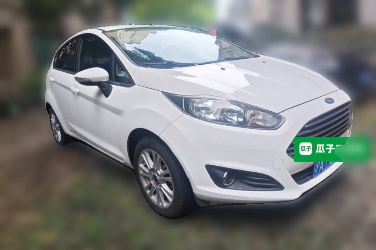 Used Ford Fiesta 2013 Hatchback 1.5L Automatic Fashion Edition Front Right 45 Deg