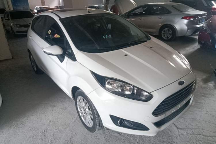 Used Ford Fiesta 2013 Hatchback 1.5L Automatic Prestige Model Front Right 45 Deg